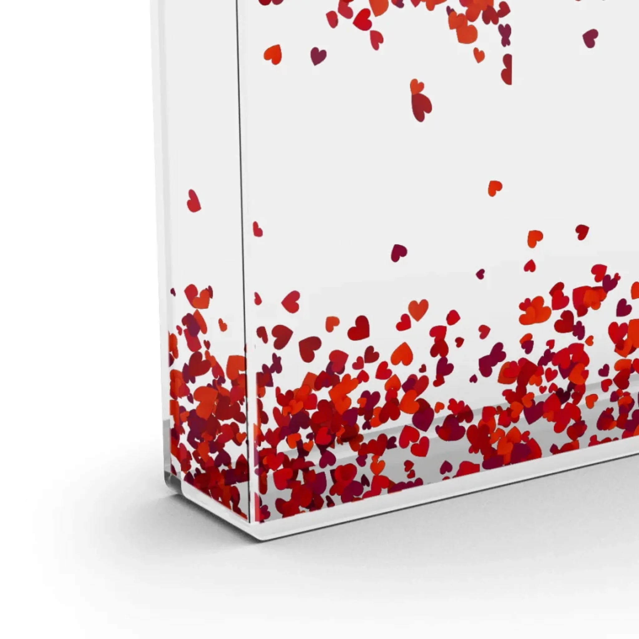 shaking-frame-heart-02-closeup-blank